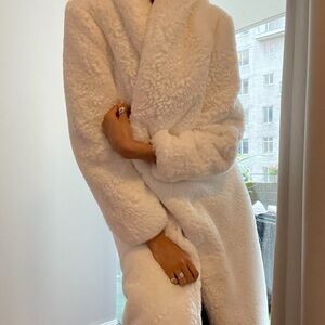 Women's White Faux Fur Coat